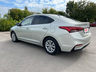 2018 Hyundai Solaris II, бежевый, 1550000 рублей, вид 4