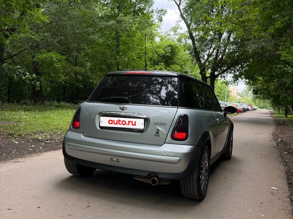 2002 Mini Hatch Cooper I (R50), серый, 600000 рублей - вид 5