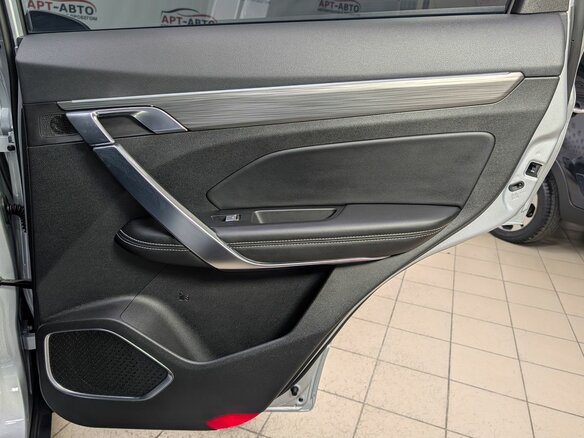 2024 Geely Atlas Pro, серебристый, 2179000 рублей - вид 21