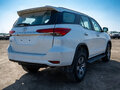 2025 Toyota Fortuner II Рестайлинг, белый, 5780548 рублей - вид 4