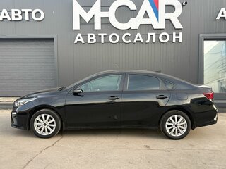 2019 Kia Cerato IV, чёрный, 1650000 рублей, вид 3