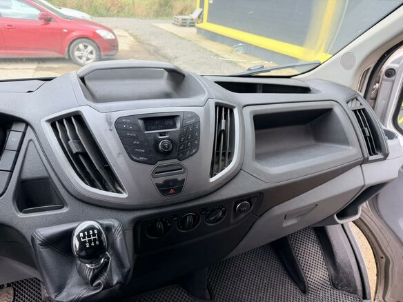 2017 Ford Transit, серебристый, 1050000 рублей - вид 5