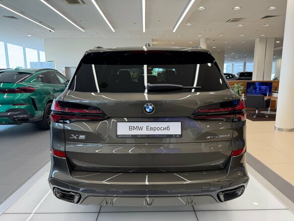 2026 BMW X5 30d IV (G05/G18) Рестайлинг, зелёный - вид 5
