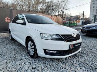 2018 Skoda Rapid I Рестайлинг, белый, 1079000 рублей, вид 3