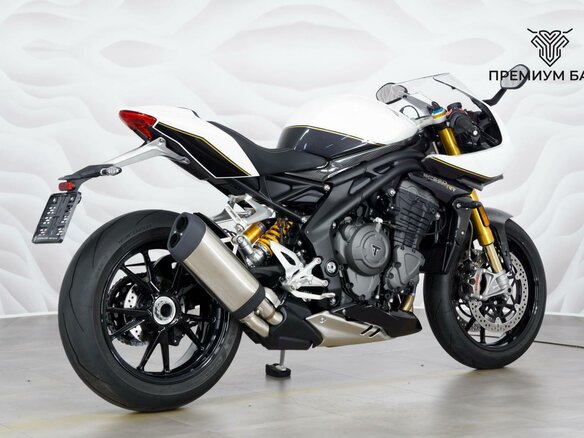 2025 Triumph Speed Triple, белый, 1699000 рублей - вид 5