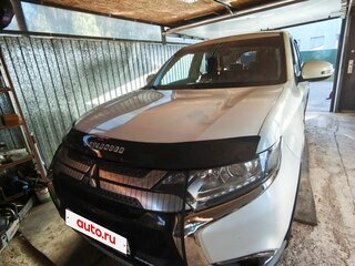 2019 Mitsubishi Outlander III Рестайлинг 3, белый, 2000000 рублей, вид 2
