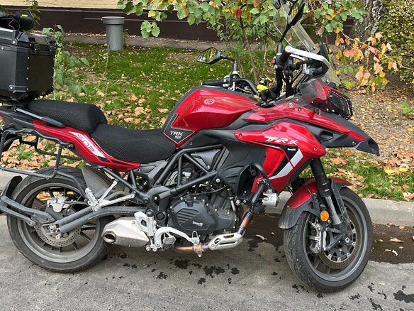 2022 Benelli TRK 502, пурпурный, 550000 рублей - вид 2