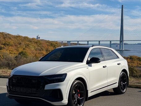 2020 Audi Q8 45 TDI I (4M), белый, 7500000 рублей, вид 1