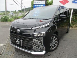 2023 Toyota Voxy IV (R90), чёрный, 4150000 рублей, вид 1