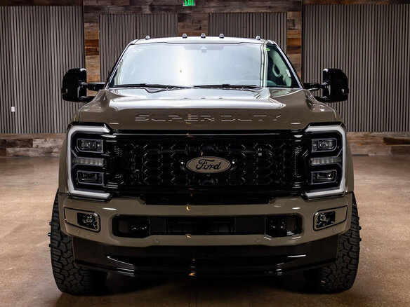 2026 Ford F-350, серый, 18800000 рублей - вид 1