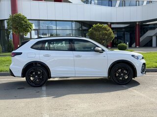 2026 Volkswagen Tiguan L Pro III (China Market), белый, 4875000 рублей, вид 5