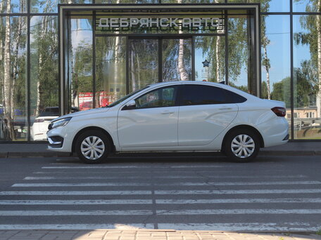 2024 Lada (ВАЗ) Vesta I Рестайлинг (NG), белый, 1180000 рублей, вид 2