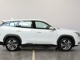 2024 Geely Atlas II, белый, 3299000 рублей, вид 5
