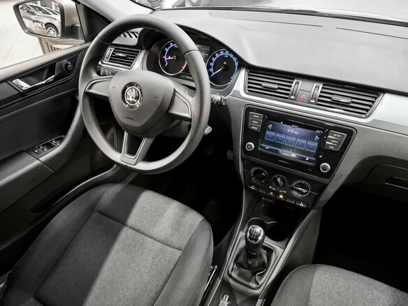 2019 Skoda Rapid I Рестайлинг, коричневый, 1300000 рублей - вид 9