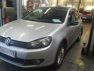 Volkswagen Golf VI