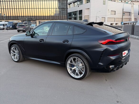 2019 BMW X6 M50d III (G06), чёрный, 9000000 рублей - вид 7