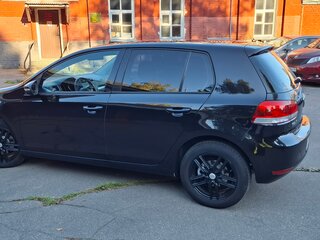 2011 Volkswagen Golf VI, чёрный, 820000 рублей, вид 5