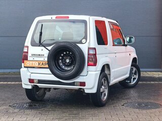 2008 Mitsubishi Pajero Mini II, белый, 749000 рублей, вид 4