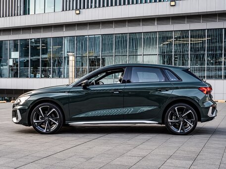 2023 Audi A3 Sportback 35 TFSI IV (8Y), зелёный, 2300002 рублей, вид 4