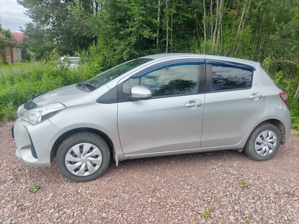 2019 Toyota Vitz III (XP130) Рестайлинг, серый, 860000 рублей - вид 6