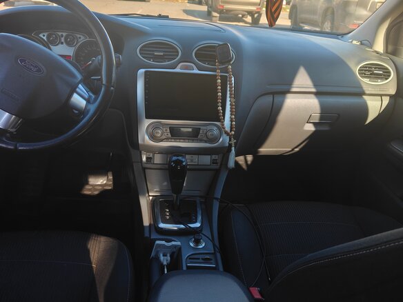 2009 Ford Focus II Рестайлинг, серебристый, 550000 рублей - вид 7