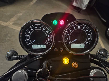 2016 Moto Guzzi V 7, чёрный, 500000 рублей, вид 5