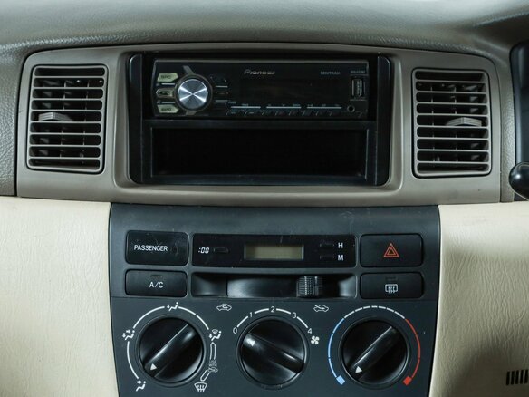 2002 Toyota Corolla VIII (E110) Рестайлинг, белый - вид 9