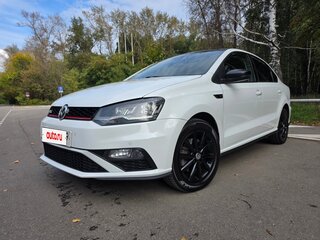 2018 Volkswagen Polo V Рестайлинг, белый, 1650000 рублей, вид 1