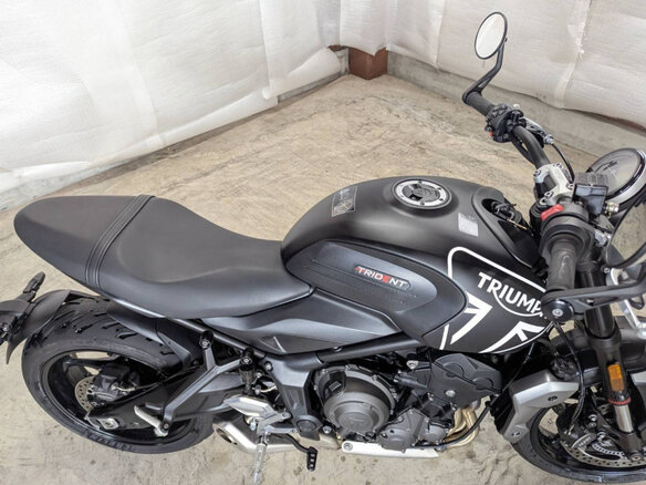 2023 Triumph Trident 660, чёрный, 590000 рублей - вид 9