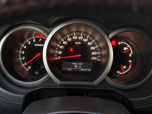 2008 Suzuki Grand Vitara II Рестайлинг, красный, 1100000 рублей - вид 8