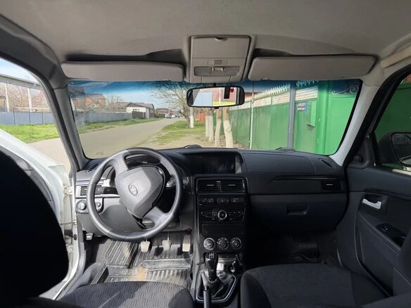 2018 Lada (ВАЗ) Priora I Рестайлинг, белый, 720000 рублей - вид 7