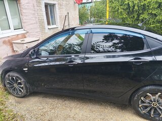 2016 Hyundai Solaris I Рестайлинг, чёрный, 850000 рублей, вид 4