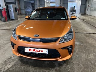2017 Kia Rio IV, оранжевый, 1630000 рублей, вид 1