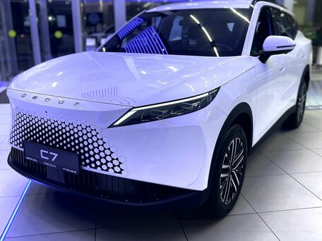 Omoda C7