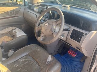 2002 Nissan Liberty, серебристый, 210000 рублей, вид 2