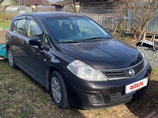 2011 Nissan Tiida I Рестайлинг, коричневый, 620000 рублей, вид 1