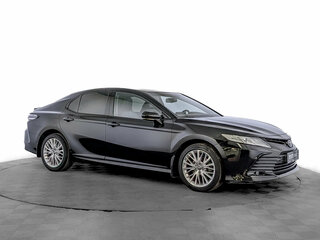 2021 Toyota Camry VIII (XV70) Рестайлинг, чёрный, 3737500 рублей, вид 3