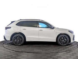 2025 Volkswagen Tiguan L Pro III (China Market), белый, 4745000 рублей, вид 4