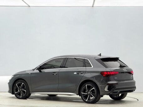 2023 Audi A3 Sportback 35 TFSI IV (8Y), серый, 1730000 рублей, вид 4