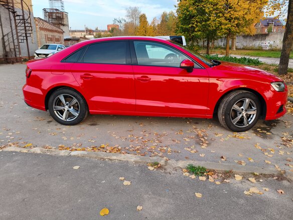 2016 Audi A3 III (8V) Рестайлинг, красный, 1850000 рублей - вид 6