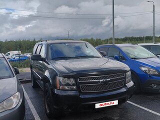2008 Chevrolet Tahoe III, чёрный, 1100000 рублей, вид 2