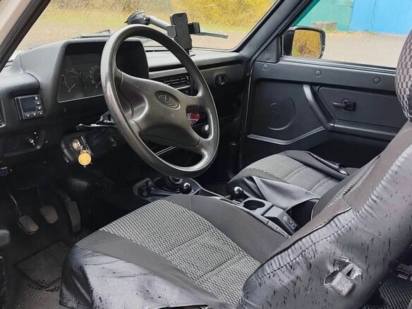 2019 Lada (ВАЗ) 2121 (4x4) I Рестайлинг, белый, 600000 рублей - вид 3