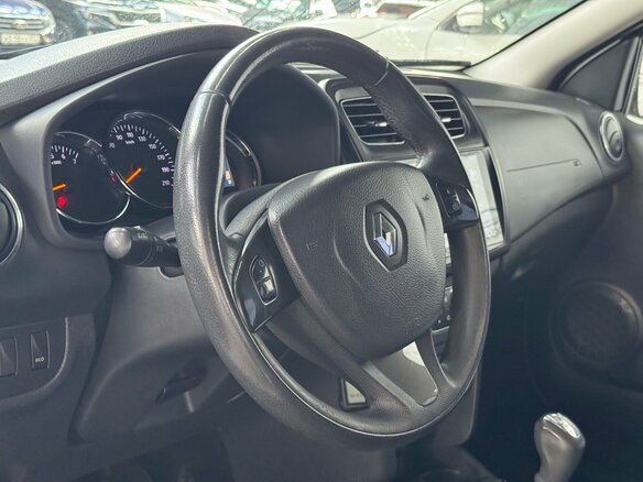 2015 Renault Sandero II, серебристый, 599000 рублей - вид 6