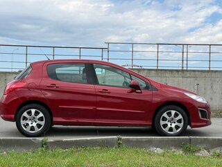 2011 Peugeot 308 I Рестайлинг, красный, 385000 рублей, вид 4