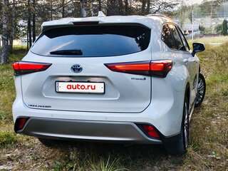 2021 Toyota Highlander IV (XU70), белый, 4800000 рублей, вид 4