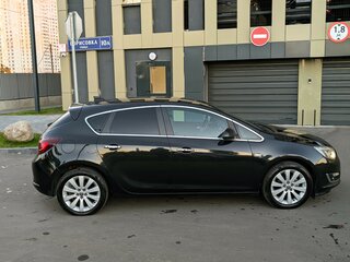 2013 Opel Astra J Рестайлинг, чёрный, 720000 рублей, вид 5