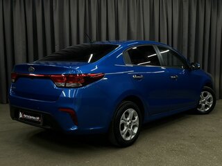 2018 Kia Rio IV, синий, 1449777 рублей, вид 3