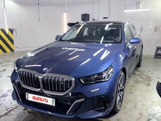 2024 BMW i5 eDrive40, синий, 7500000 рублей, вид 1