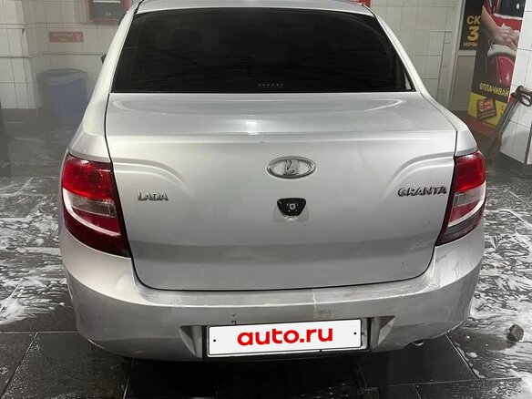 2017 Lada (ВАЗ) Granta I, серебристый, 460000 рублей - вид 3