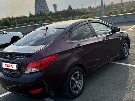 2011 Hyundai Solaris I, фиолетовый, 590000 рублей, вид 3